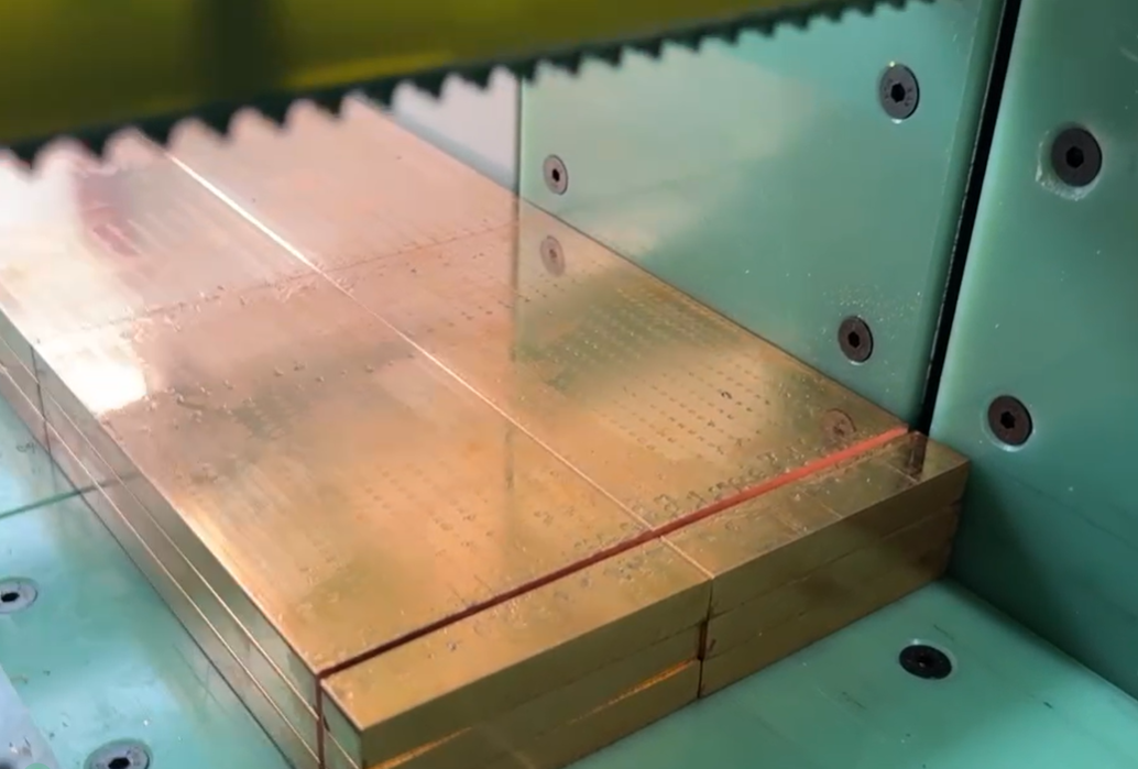 鋁型材切割機雙分離退刀無尾料配置到底值不值得買?